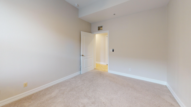 Building Photo - 14009 Black Beauty Dr