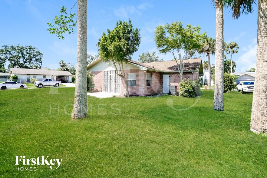 Building Photo - 1337 Mardrake Rd