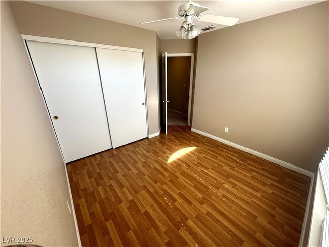 Building Photo - 2433 Twin Flower Cir