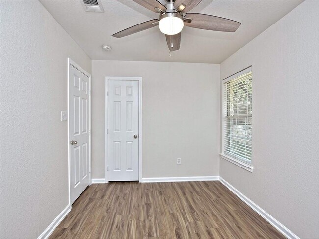 Building Photo - 21511 Pershing Ave