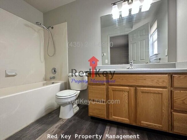 Building Photo - 550 E Single Family Home