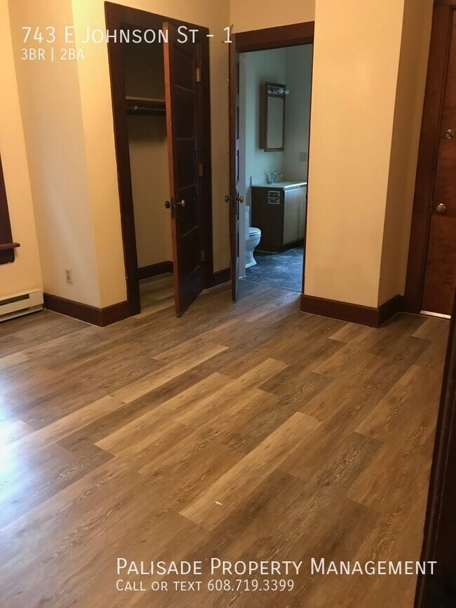 Building Photo - 743 E Johnson St