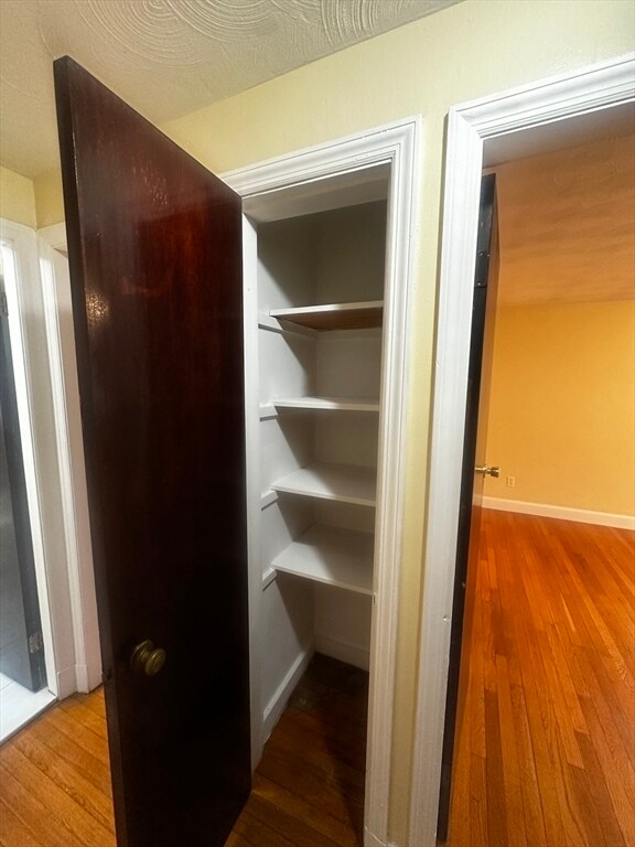 Building Photo - 296 Wood Ave