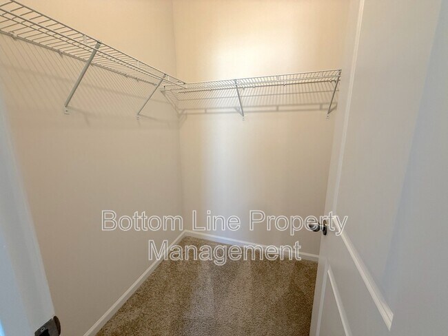 Building Photo - 3409 Glenn Hope Wy