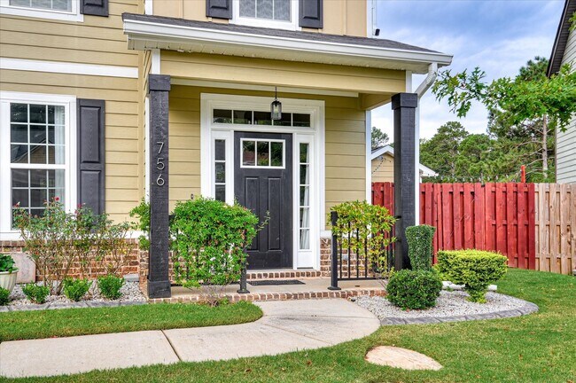 Building Photo - Home For Rent: 765 Mural Lake Ct Grovetown, GA 30813