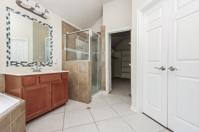 Building Photo - 48 Pebble Beach Ct