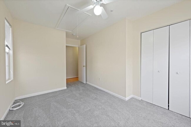 Building Photo - 15435 Reprise Terrace