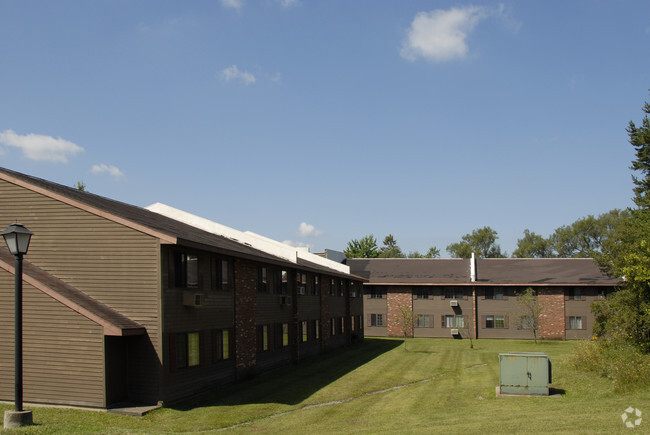 Building Photo - Cazenovia Village Apartments