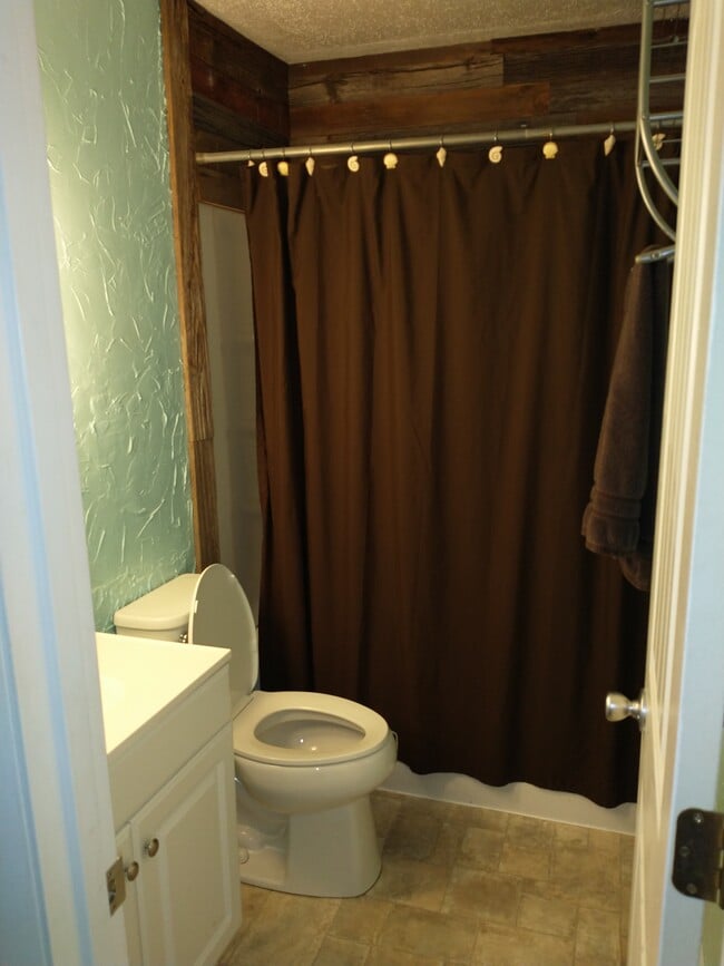 Building Photo - 1115 W Ashland St