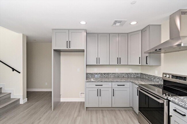 Building Photo - 66091 Cahuilla Ave