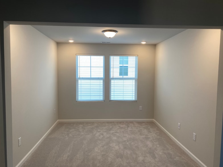 Building Photo - 387 Garden Vine Trl