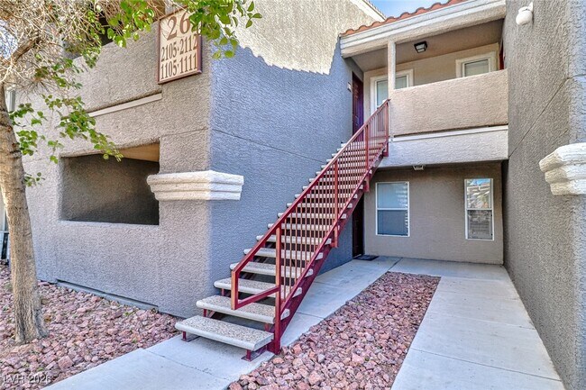 Building Photo - 5055 W Hacienda Ave