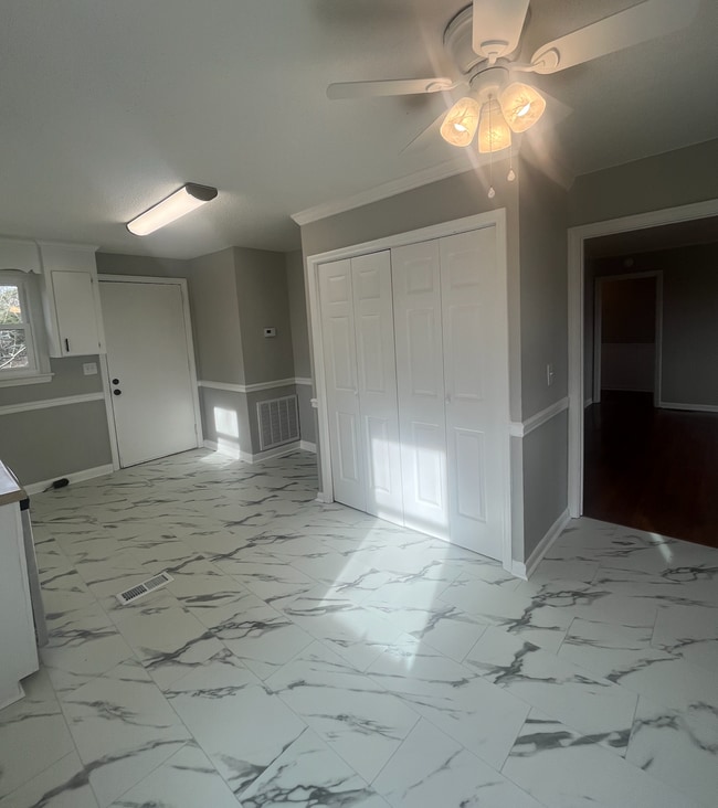 Building Photo - 310 Hammett Bridge Rd