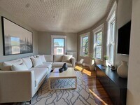 Building Photo - 155 Woodside Ave
