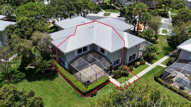 Building Photo - 2442 SW Danbury Ln