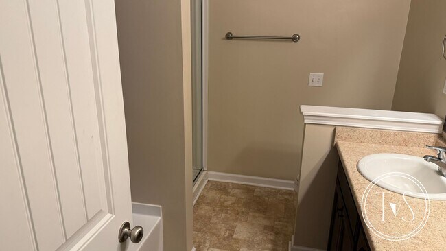 Building Photo - 1284 Windrow Dr