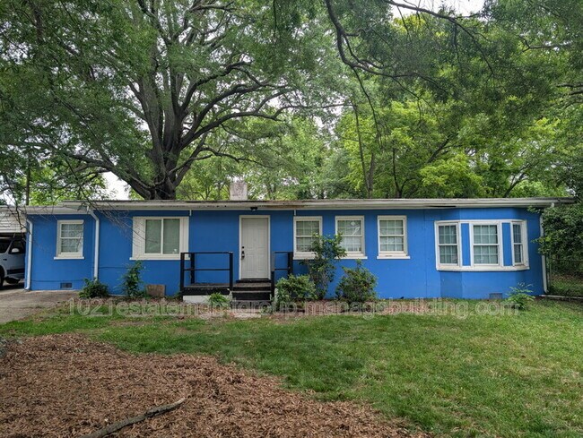Primary Photo - 1511 Ridgewood Ave