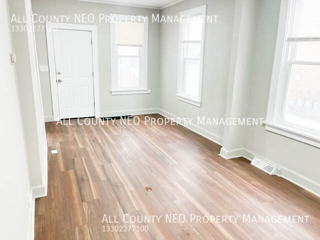 Building Photo - 3500 W 135th St