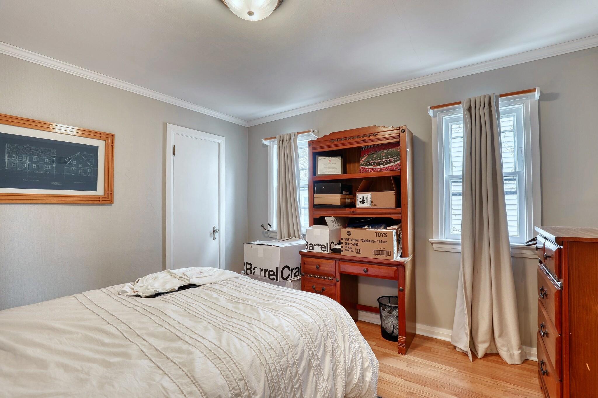 Building Photo - 6132 W Wells St