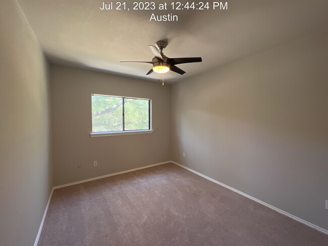 Building Photo - 7906 Tiffany Dr