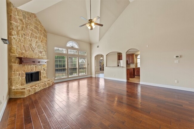 Building Photo - 6529 Abrams Dr