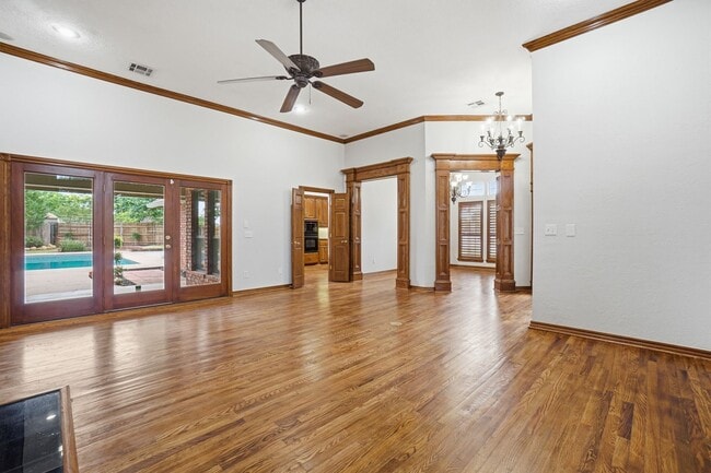 Building Photo - 3102 NE Heritage Dr