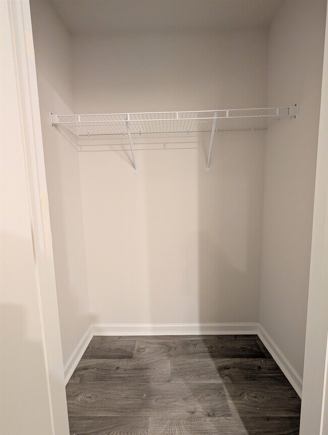 Building Photo - 851 Woodland Farms Cir