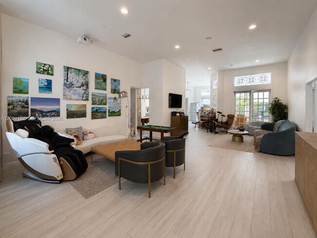 Building Photo - 2616 Oakbrook Ct