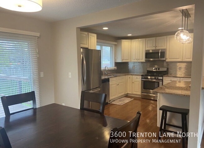 Building Photo - 3600 Trenton Ln N