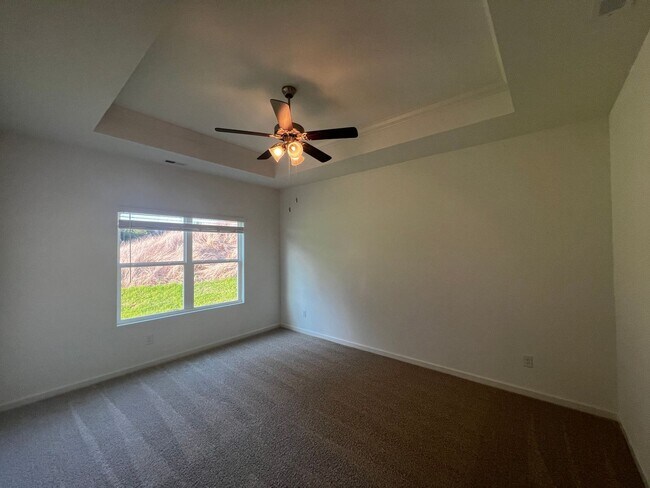 Building Photo - 4BR One-Level Home in Rosser Farms – Open Floor Plan + Prime Location!