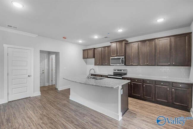 Building Photo - 3216 Southfield Ln SW