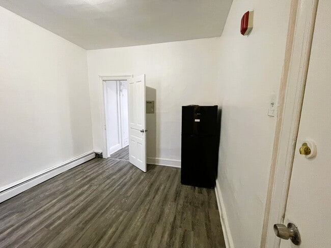 Building Photo - 1313 W Allegheny Ave