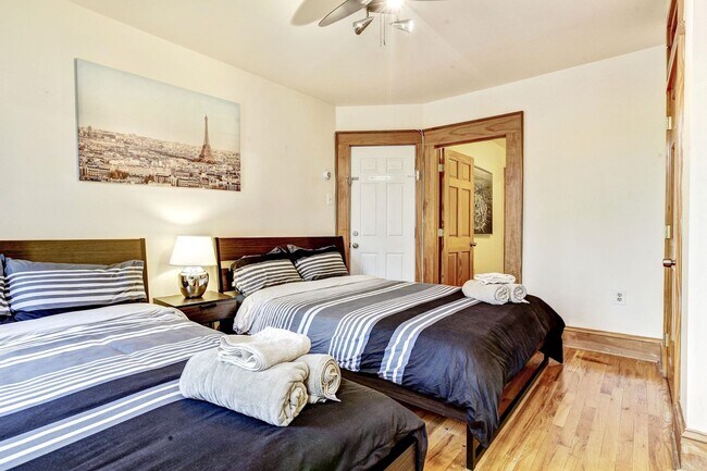 Building Photo - 314 6th St