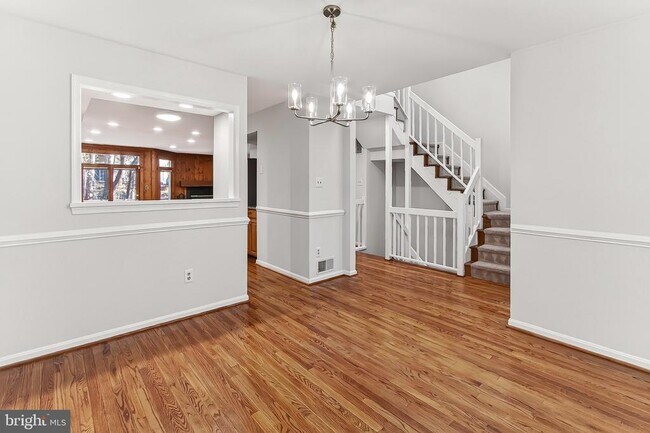 Building Photo - 4021 Lake Glen Rd