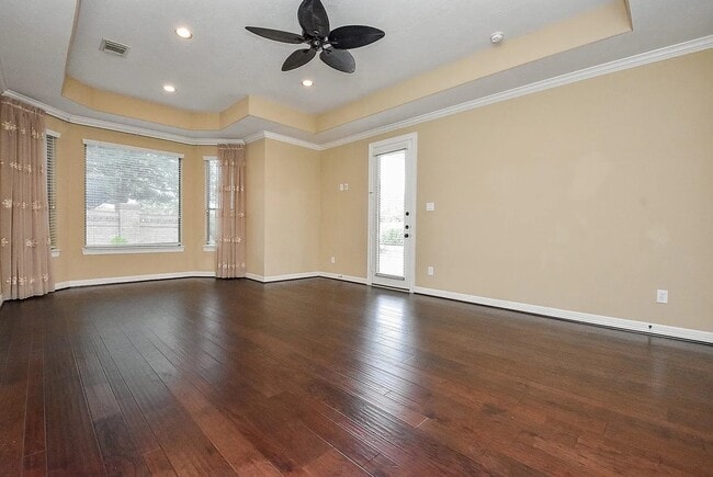 Building Photo - 10015 Nicollet Lake Ln