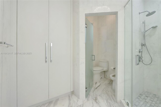 Building Photo - 3191 SW 133rd Ct