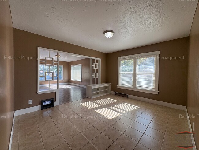 Building Photo - 1153 Idaho Ave