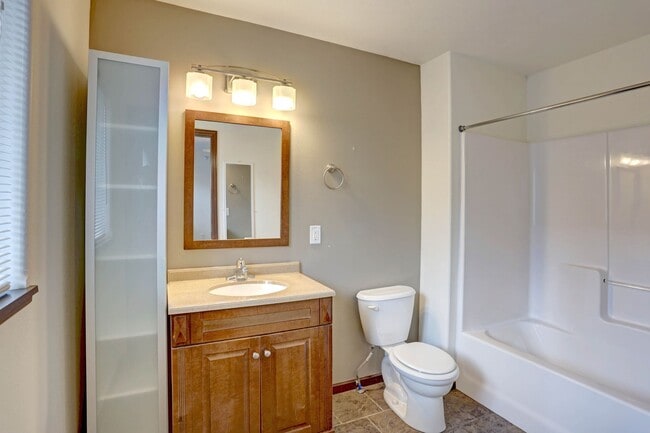 Building Photo - 205 Partridge Path