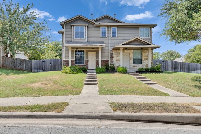 Building Photo - Great townhome in Pflugerville!