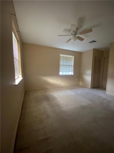 Building Photo - 4825 Jasper St