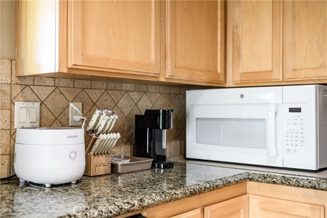 Building Photo - 6933 Stanislaus Pl