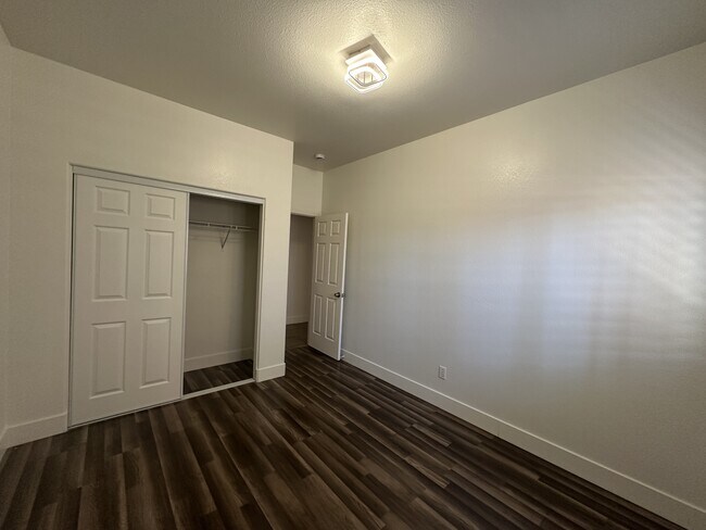Building Photo - 8317 San Ramon Dr