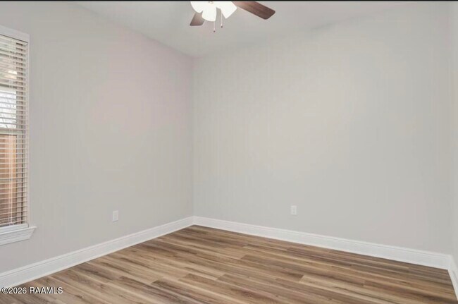 Building Photo - 139 Iberia St