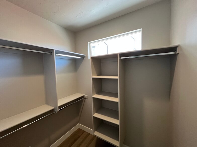 Building Photo - 2213 W 320 S