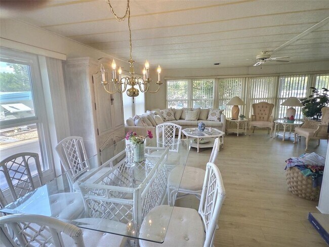 Building Photo - 46 E Palm Forest Dr