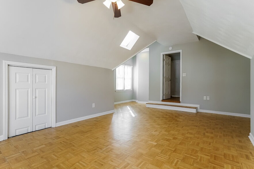 Building Photo - 4708 Easthampton Dr