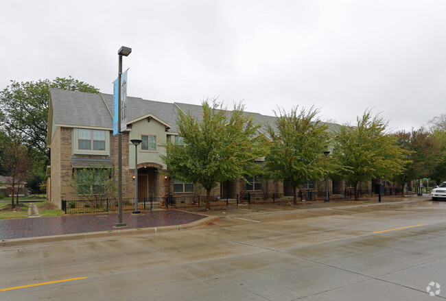 Building Photo - Townhomes at Bexar Street Village