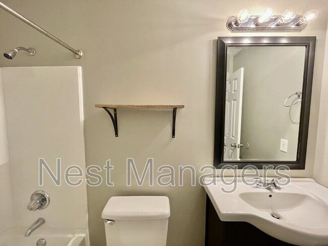 Building Photo - 6928 Bostick Dr