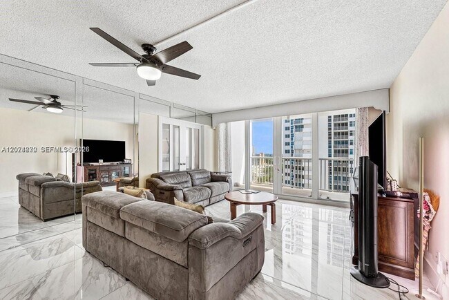 Building Photo - 1370 S Ocean Blvd