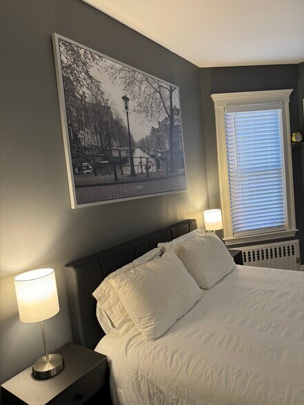 Building Photo - 72 Bakersfield St